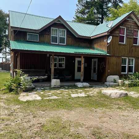 4 Bedroom Cottage On Manitoulin Island Next To Sand Beaches! Providence Bay Экстерьер фото