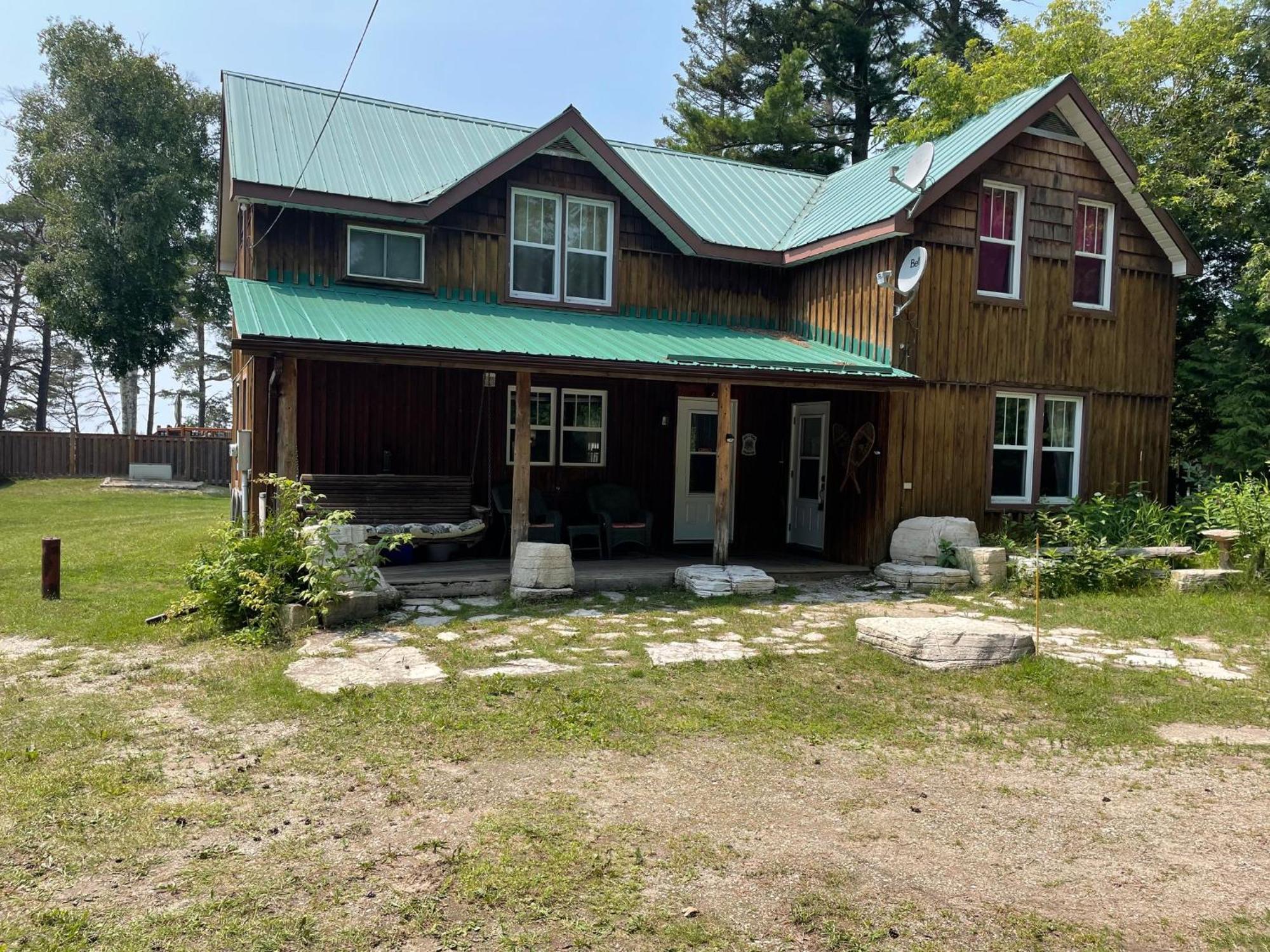 4 Bedroom Cottage On Manitoulin Island Next To Sand Beaches! Providence Bay Экстерьер фото